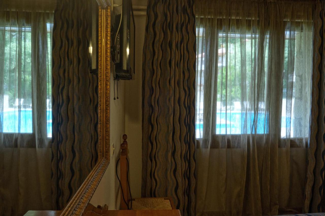 Experience Unmatched Luxury at Hotel Victoria